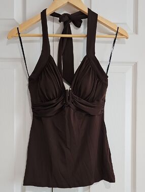 🤎 Cache Brown Halter Tie Top – Sleek & Flattering 🤎